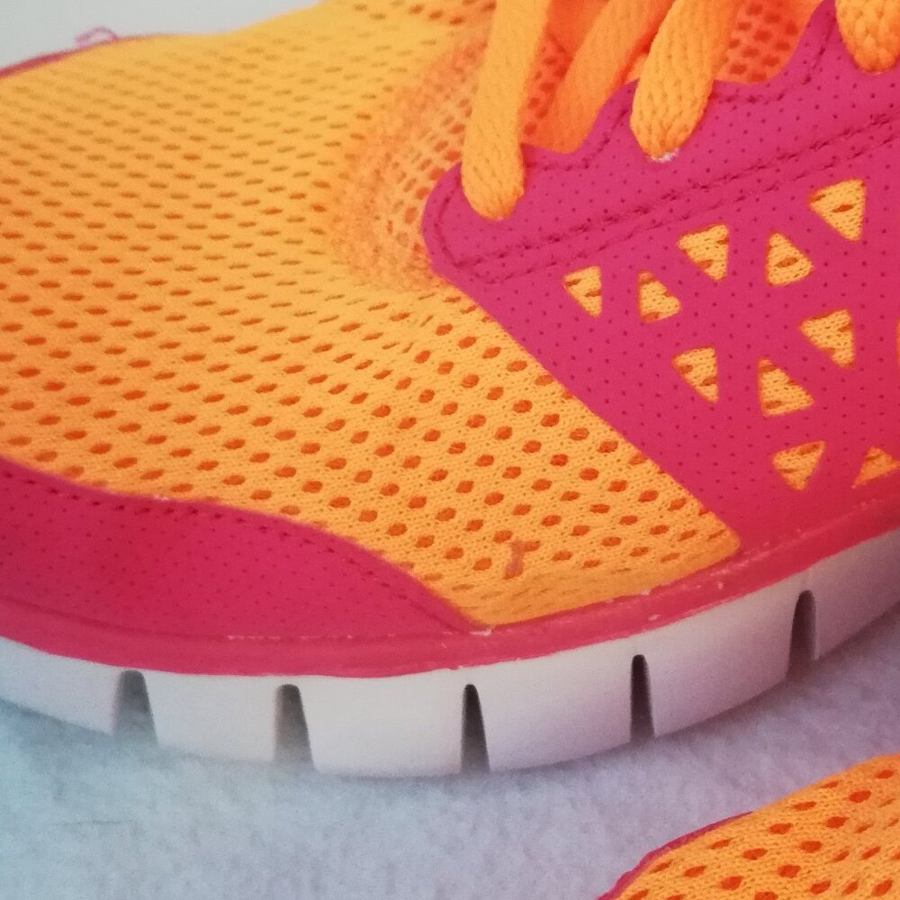 Nike Pink & Orange Women's Size 9 - Picture 10 of 13